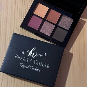 Beauty Vaulte regal palette BRAND NEW